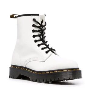 Urban Outfitters Dr Martens 26499 Boots